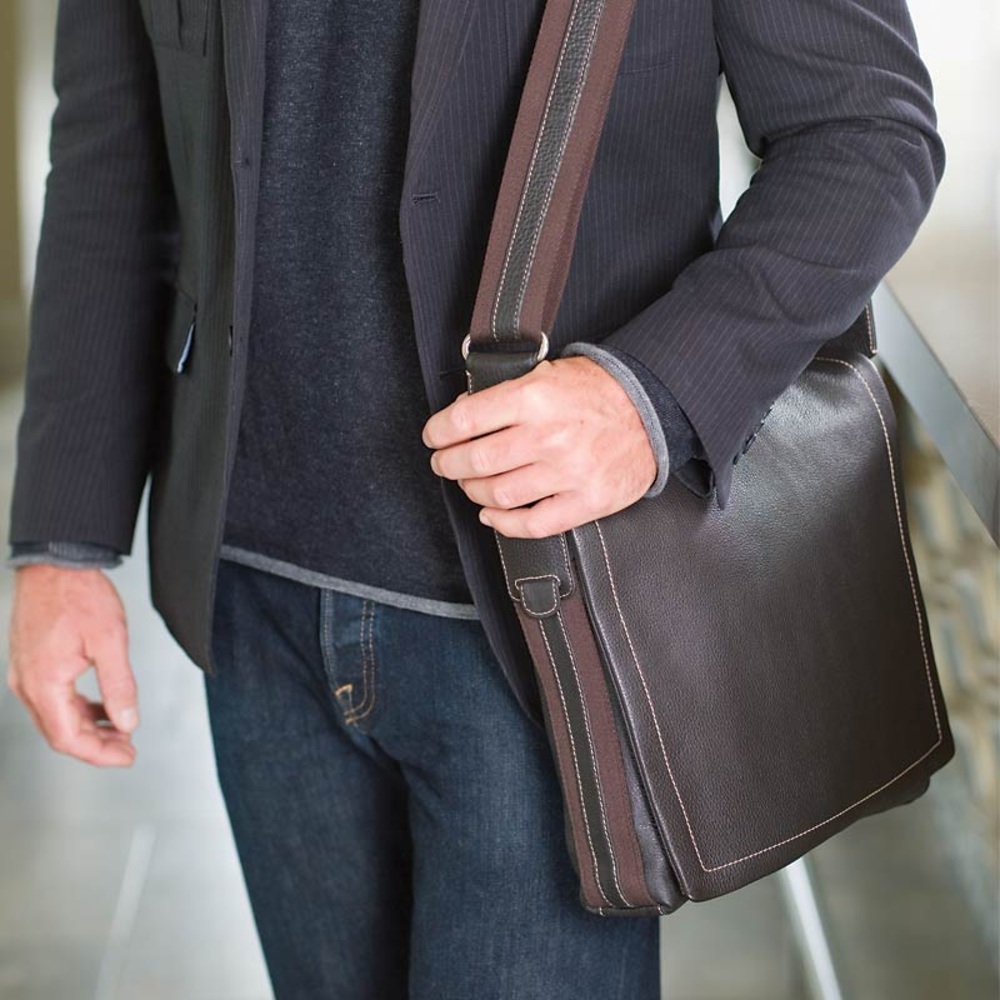 Levenger Bomber Jacket Laptop Messanger